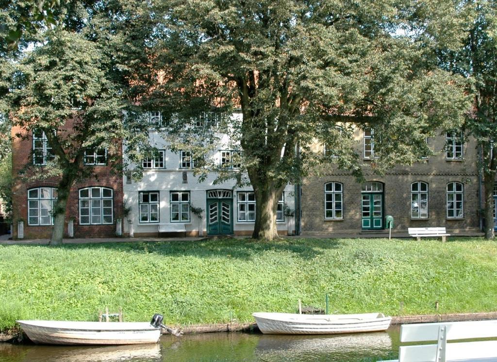Ferienwohnung Am Mittelburgwall Friedrichstadt Esterno foto