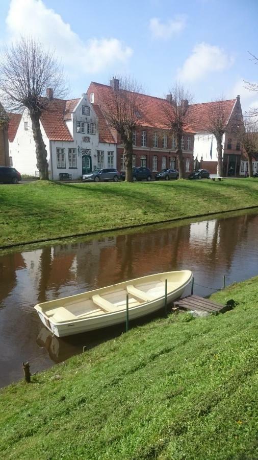 Ferienwohnung Am Mittelburgwall Friedrichstadt Esterno foto